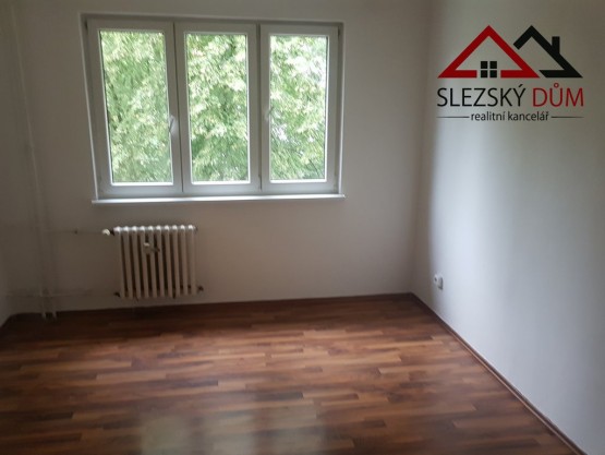 Tel.: 604 799 700 Slezský dům