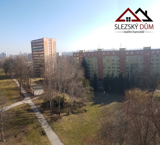 Tel.:604 799 700 Slezský dům