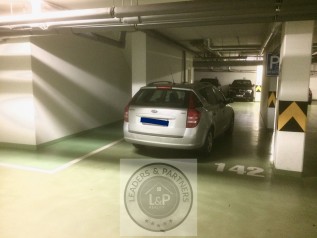 parking 1083