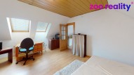 vesnicky-rd-31-zemechy-okr-louny-bedroom-4.jpg