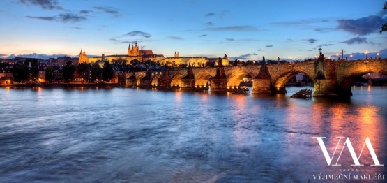 im6ca-0988234-vltava-praha-charles-bridge.jpg